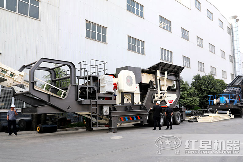 顎式移動磕石機，石頭粗碎更給力
