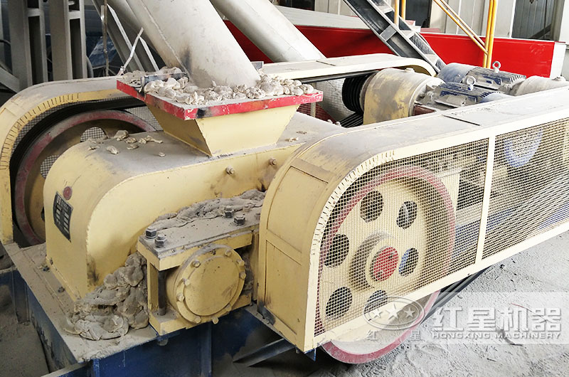 對(duì)輥破碎機(jī)案例現(xiàn)場(chǎng)，歡迎您的參觀
